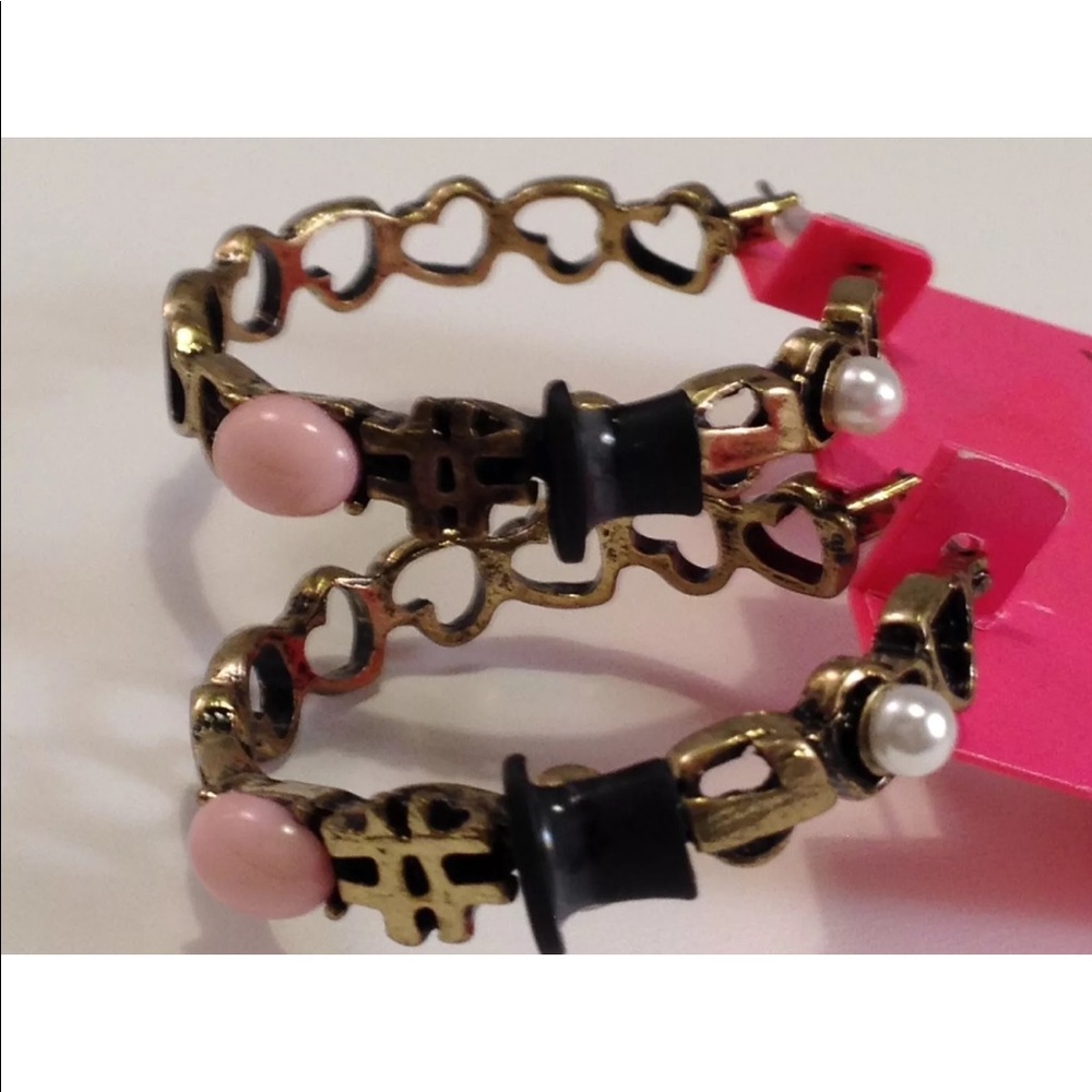 Betsey Johnson Wonderland Black Hat Earrings